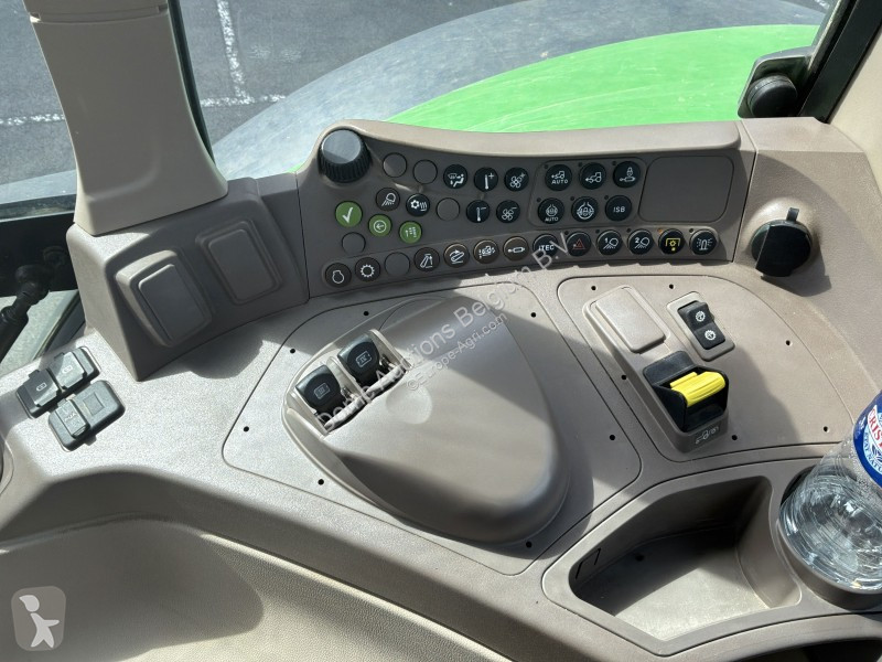 Tracteur agricole John Deere 619