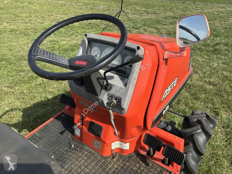 Tracteur agricole Kubota Aste A175
