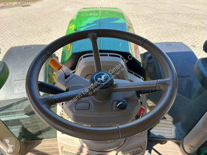 Zemědělský traktor John Deere 6R 185...