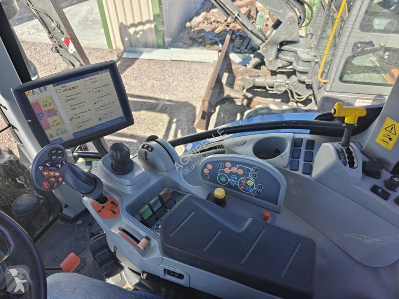 Zemědělský traktor New Holland  T6-140
