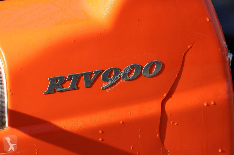 Zemědělský traktor Kubota RTV900