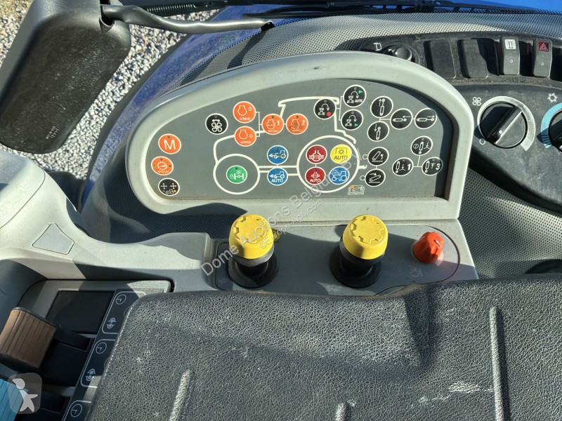 Zemědělský traktor New Holland T8.420