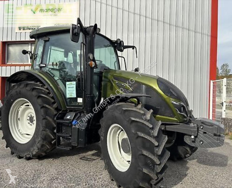Tractor Valtra  a105