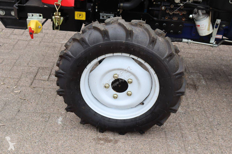 Tractor  504