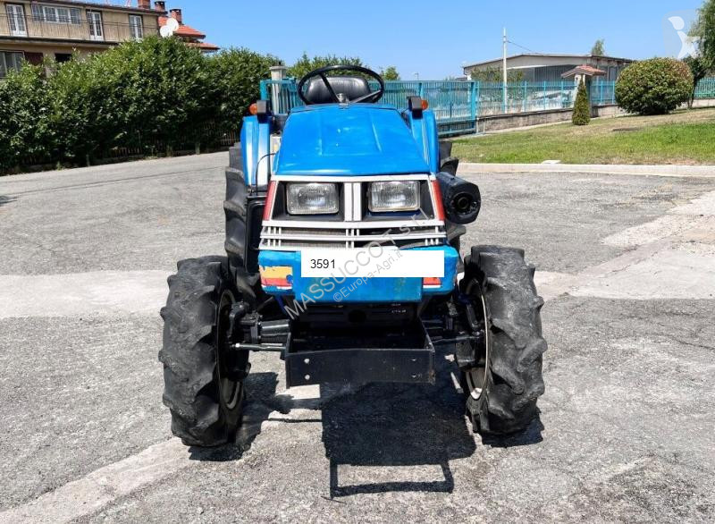Tracteur agricole Iseki 240