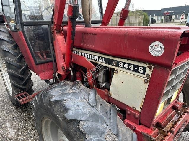 Tractor agrícola Case International 844S - Met...