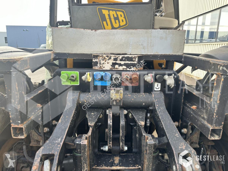 Tracteur agricole JCB 2135 4WS Fastrac