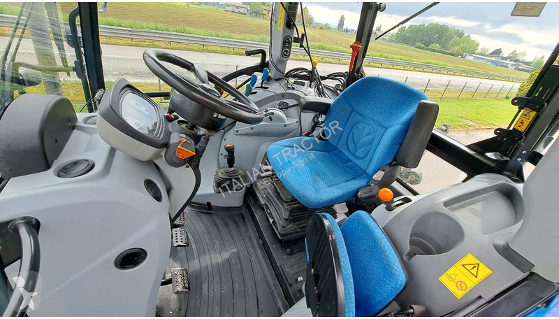 Tracteur agricole New Holland T 4.105
