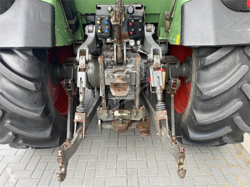 Landbrugstraktor Fendt 409 vario met Stoll FZ...