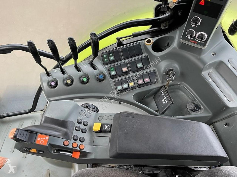 Tractor agrícola Claas  Arion 650