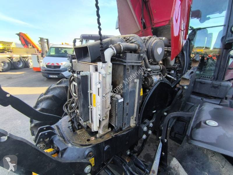 Tracteur agricole Case IH 135