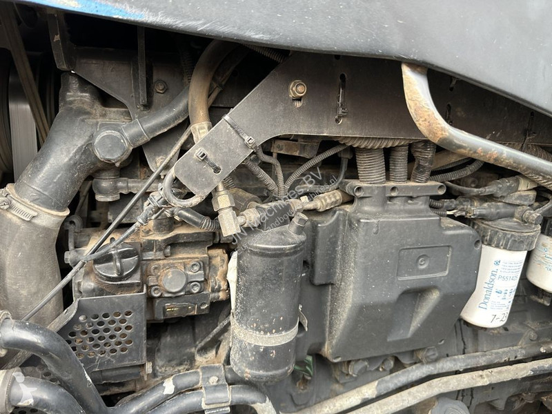 Tracteur agricole New Holland TVT 195 Dutch...