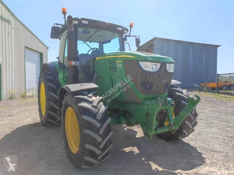 Tracteur agricole John Deere 6140R
