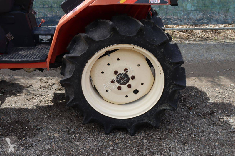 Tractor Yanmar F165D