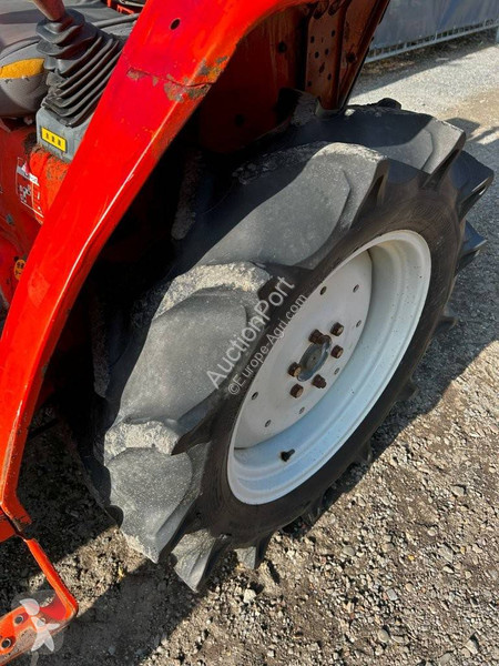 Tractor agrícola Kubota GL221 Grandel