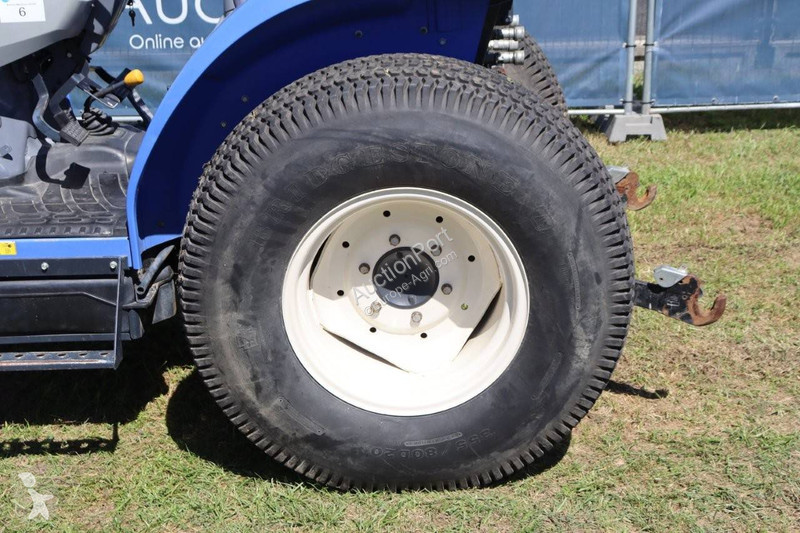 Tractor Iseki TG6370