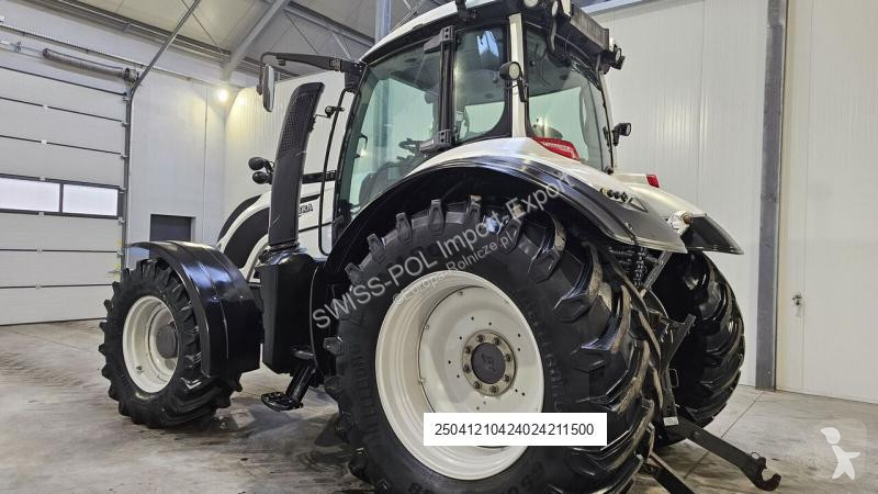 Traktor Valtra