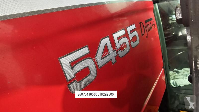 Traktor Massey Ferguson 5455 dyna 4