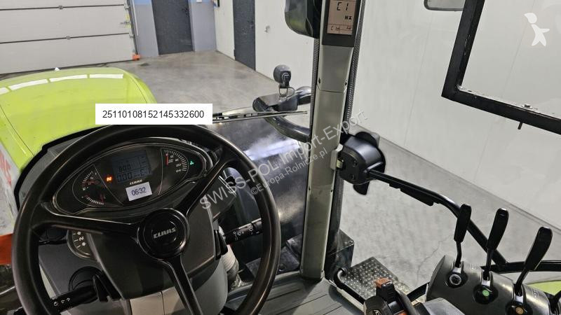 Claas Arion 640 tractor