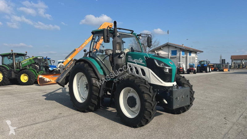 Lantbrukstraktor Arbos  P5130 4X4