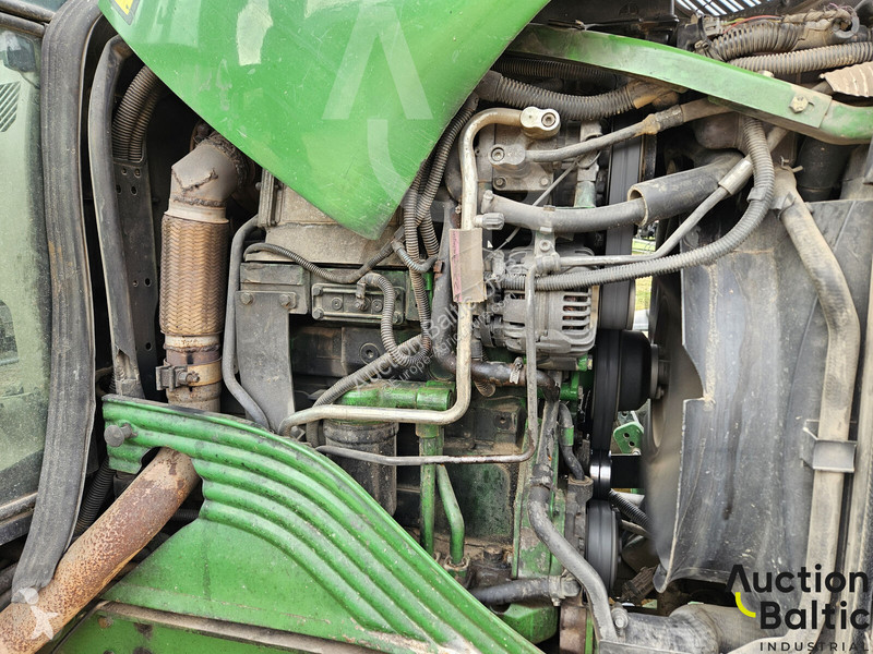 Lantbrukstraktor John Deere 6430