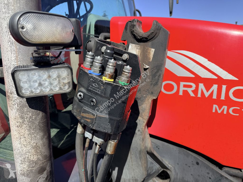 Lantbrukstraktor Mc Cormick MC115