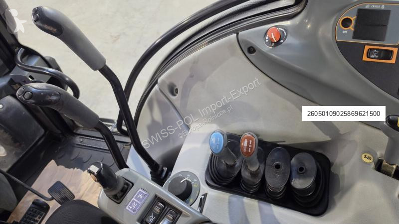 Traktor Valtra N 101