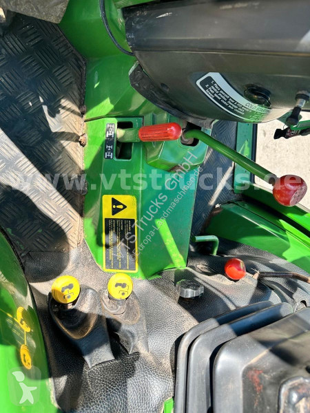 Landbrugstraktor John Deere 670 Hofschlepper,...