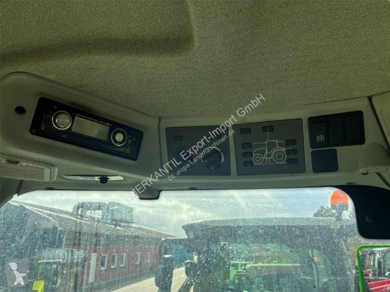Lantbrukstraktor Claas  Axion 830 CIS+