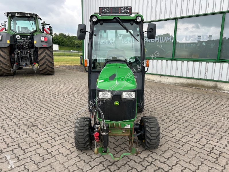Lantbrukstraktor John Deere 1026 R