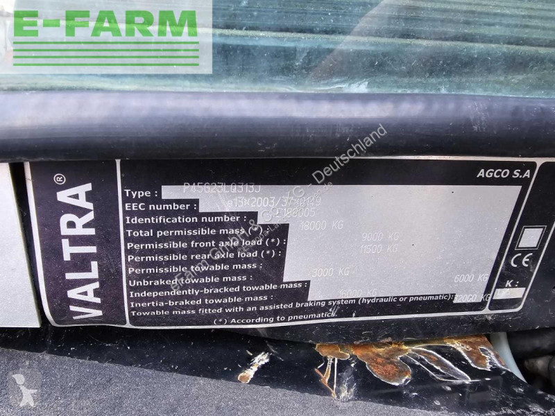 Lantbrukstraktor Valtra
