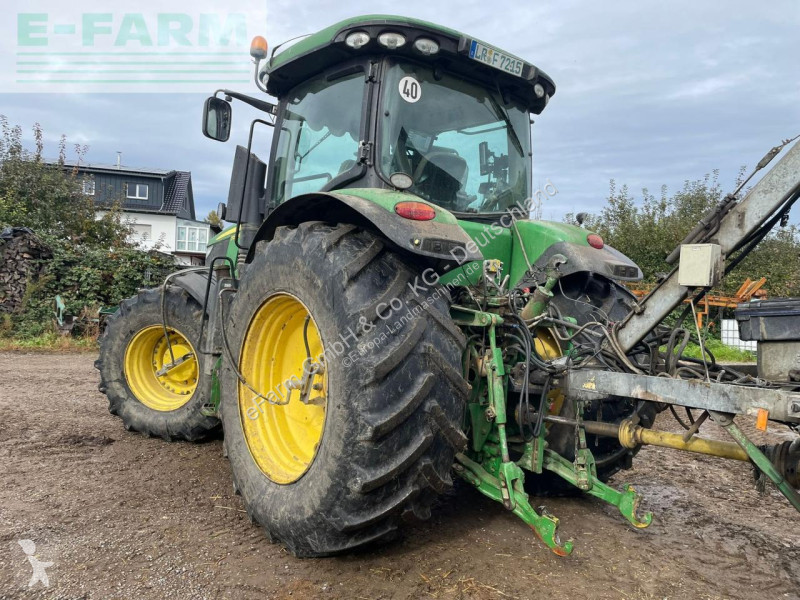 Lantbrukstraktor John Deere 7215R