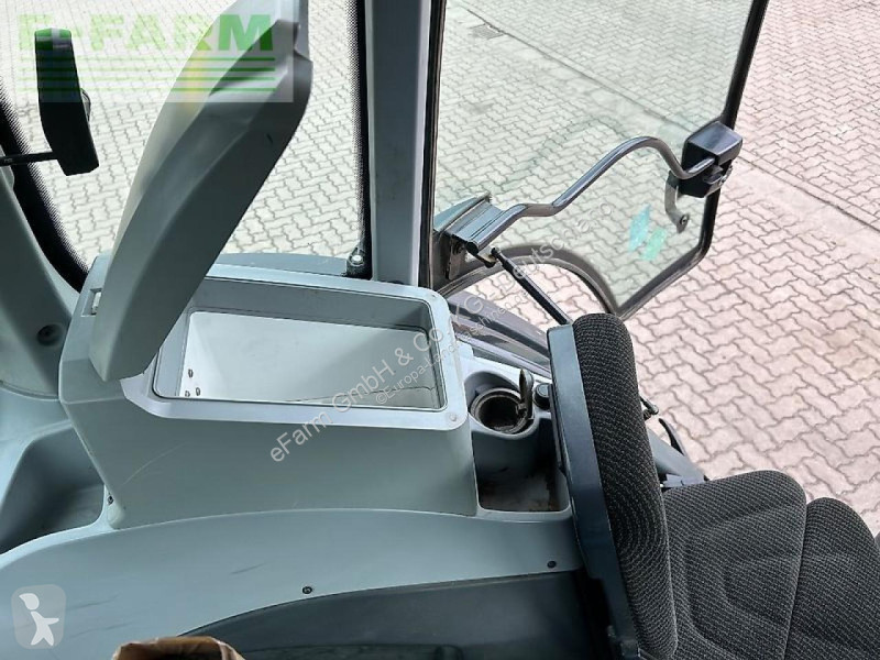Landbrugstraktor Valtra  t214