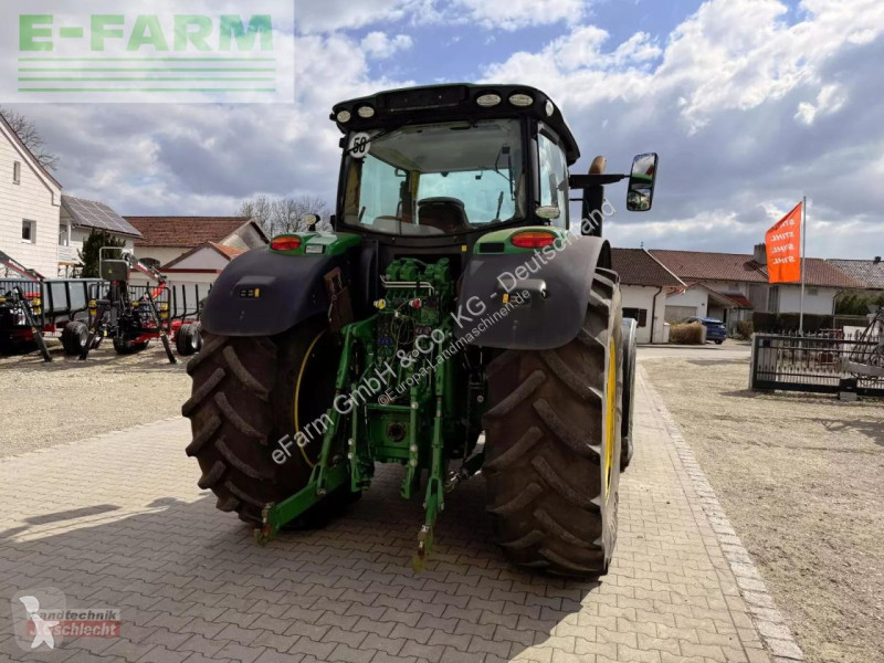 Landbrugstraktor John Deere  6215 r mit frontlader