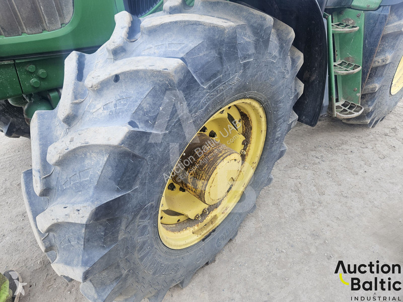 Lantbrukstraktor John Deere 6630 Premium