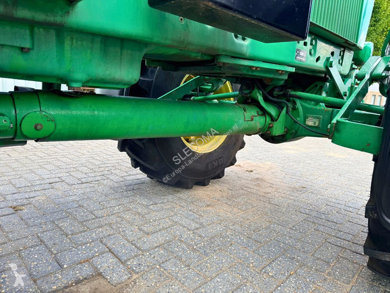 Lantbrukstraktor John Deere 4050 4WD