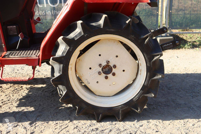 جرار زراعي Yanmar F18D