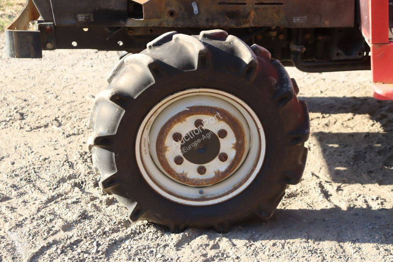 Tractor Mitsubishi MT26