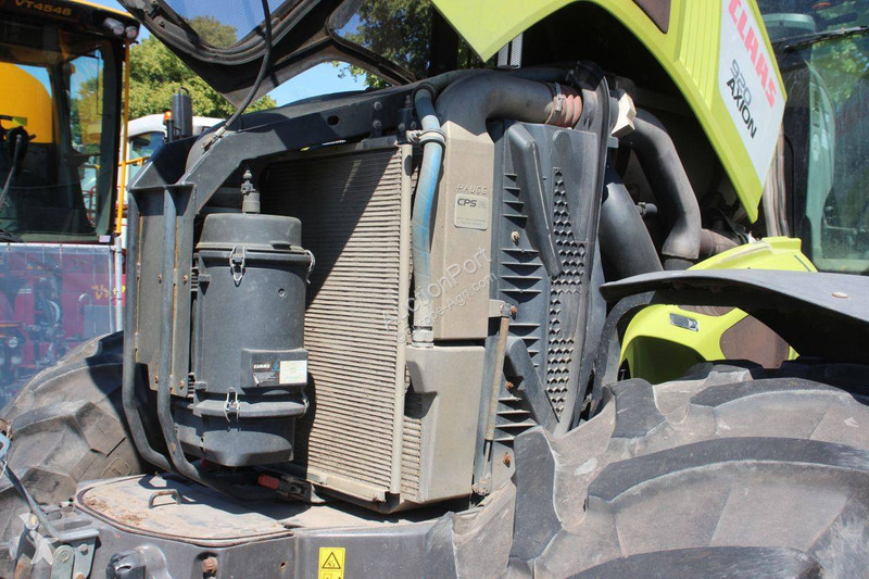 Tracteur agricole Claas Axion 930