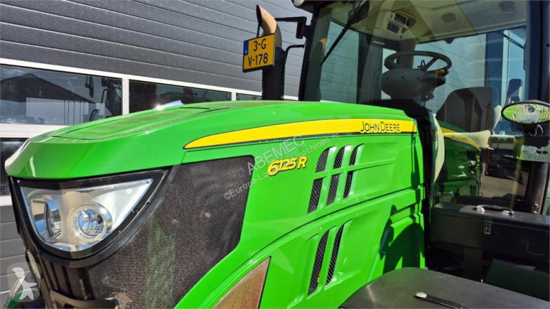 Zemědělský traktor John Deere 6125R AutoPower