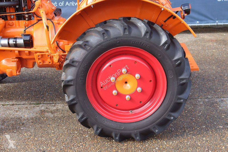 Tractor  AP 17