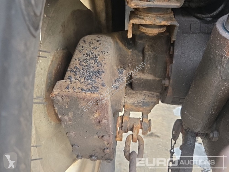Сільськогосподарський трактор New Holland TCE55