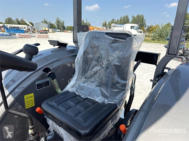 Сільськогосподарський трактор  TT604 4WD...