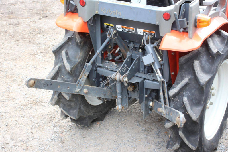 Сільськогосподарський трактор Kubota Granbia GB20