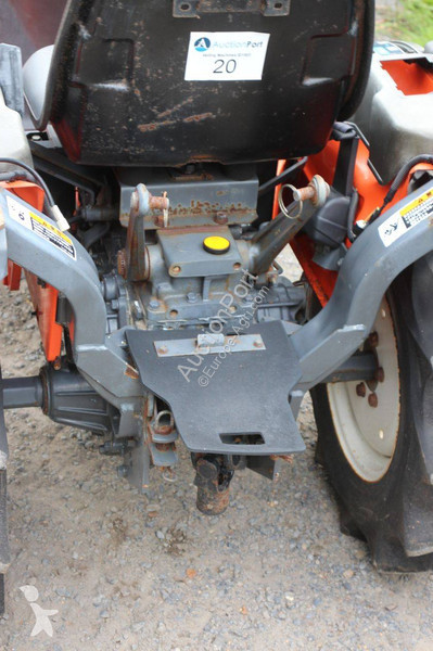 Сільськогосподарський трактор Kubota KJ11