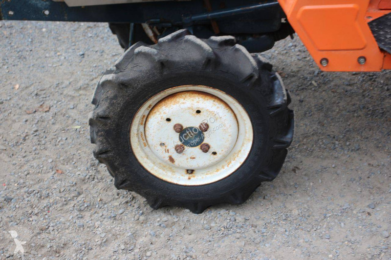 Сільськогосподарський трактор Kubota B1502DT