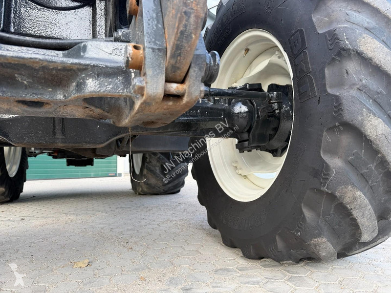 Mezőgazdasági traktor New Holland T6050