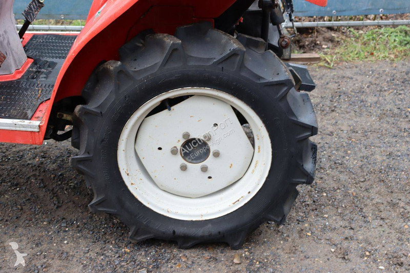 Mitsubishi MT15D tractor