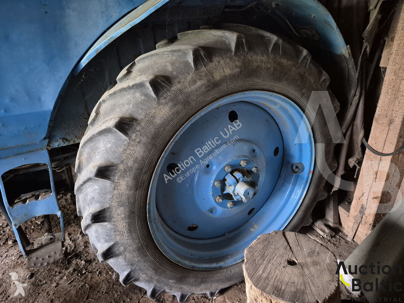 MT3 82 tractor