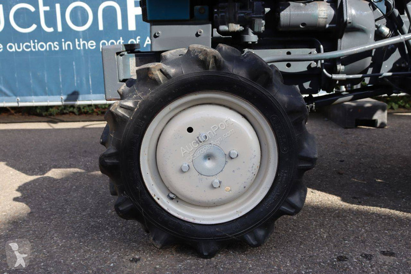 Tractor agrícola Mitsubishi D1550FD